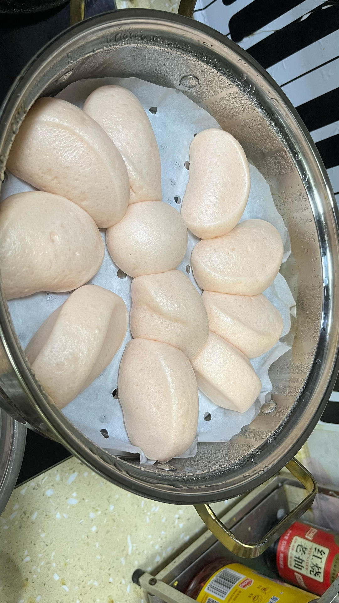 一发奶香小馒头，口感特别好！