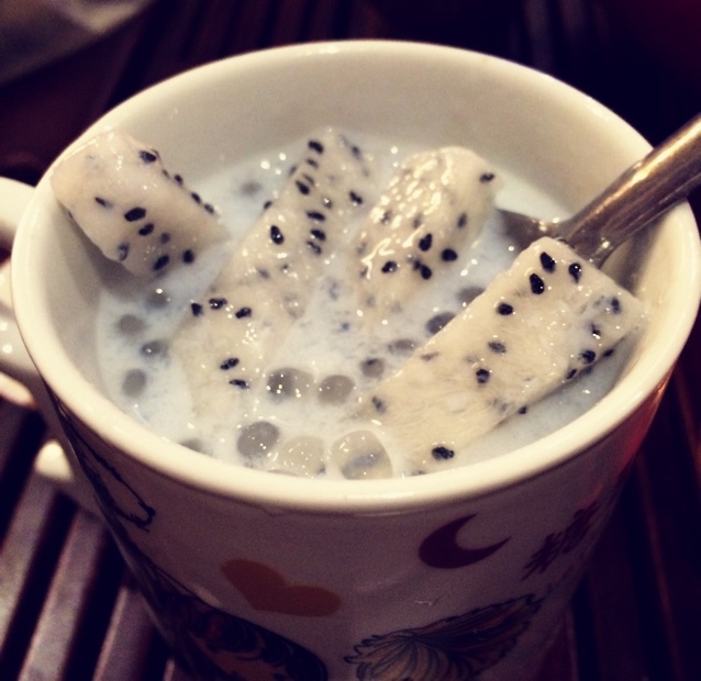 火龙果椰汁西米露