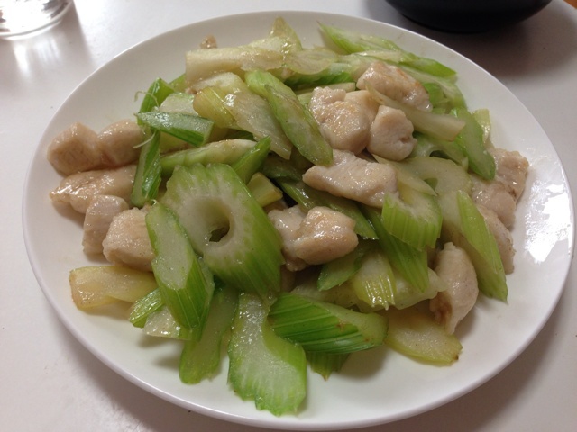 腰果西芹炒鸡丁