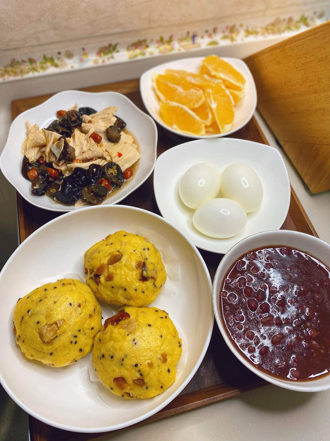 玉米面小饼（红枣，核桃，黑芝麻）