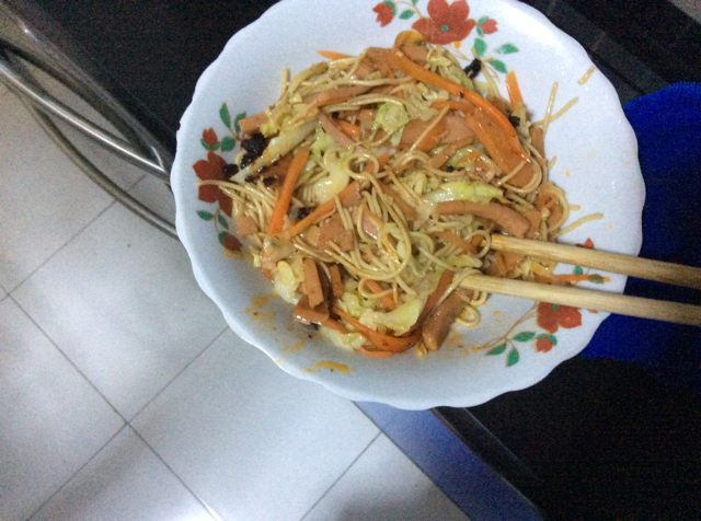 三丝炒面：炒面如何不粘锅