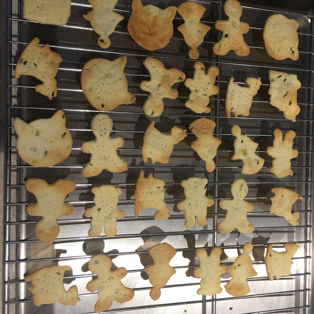 无糖香葱苏打咸饼干