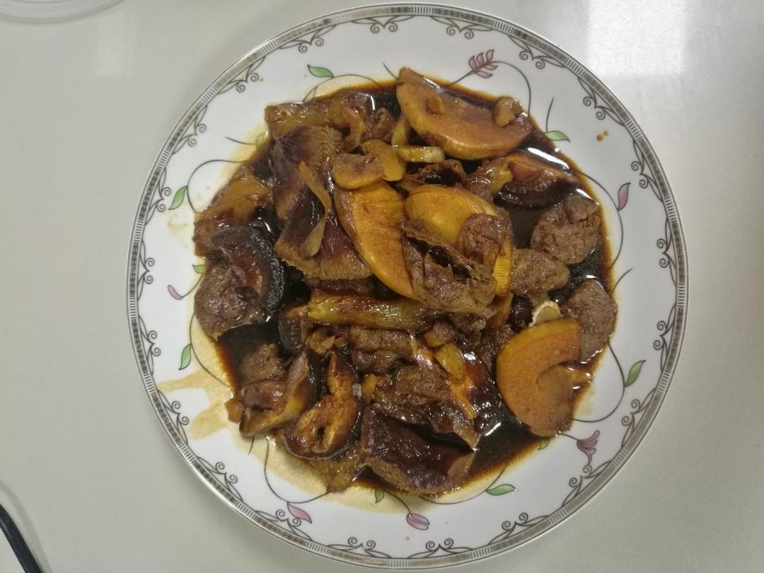 老丁的私房菜-红烩蹄筋