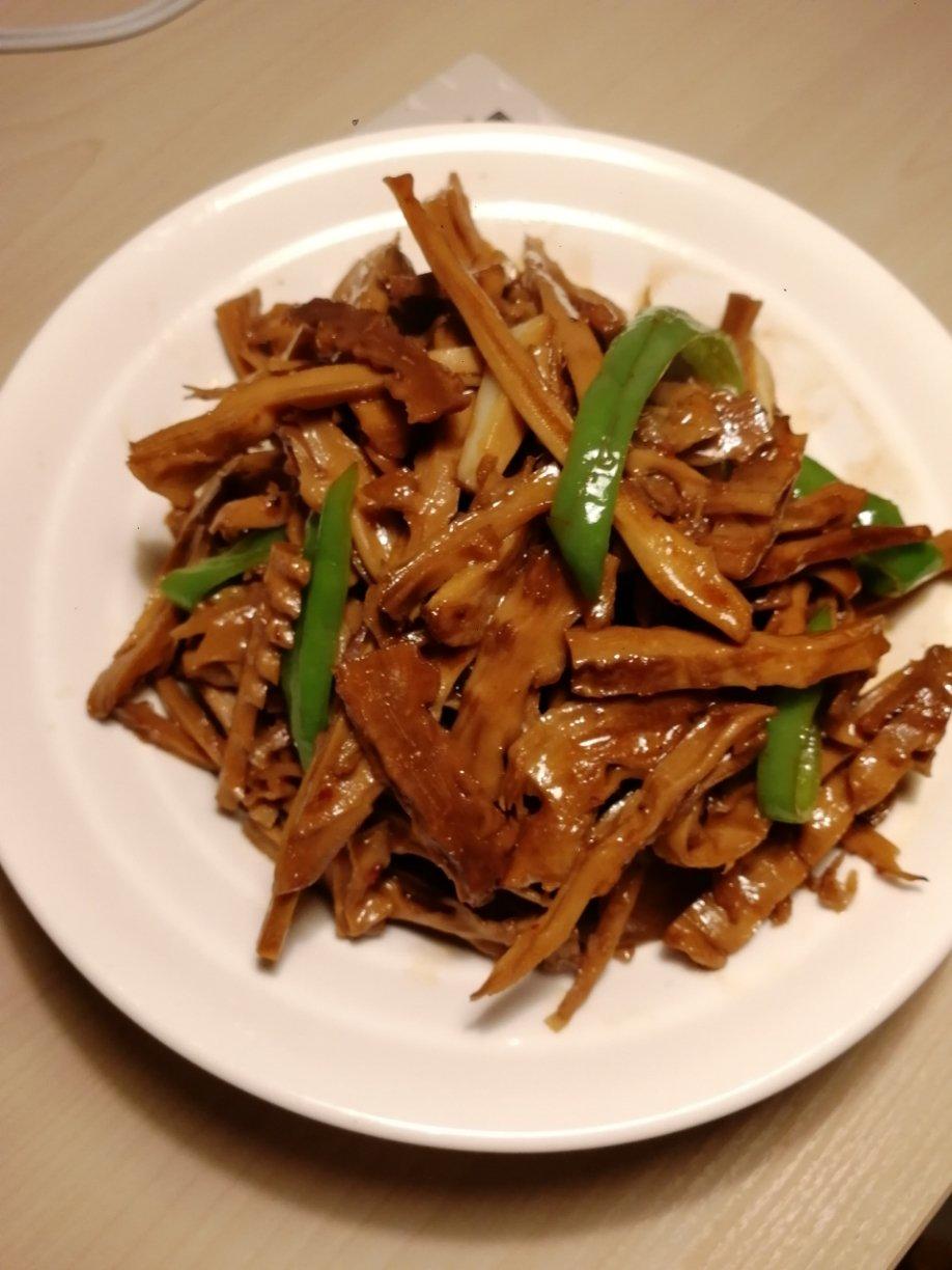 香辣爽脆，下饭拌面绝佳拍档的干锅香辣笋