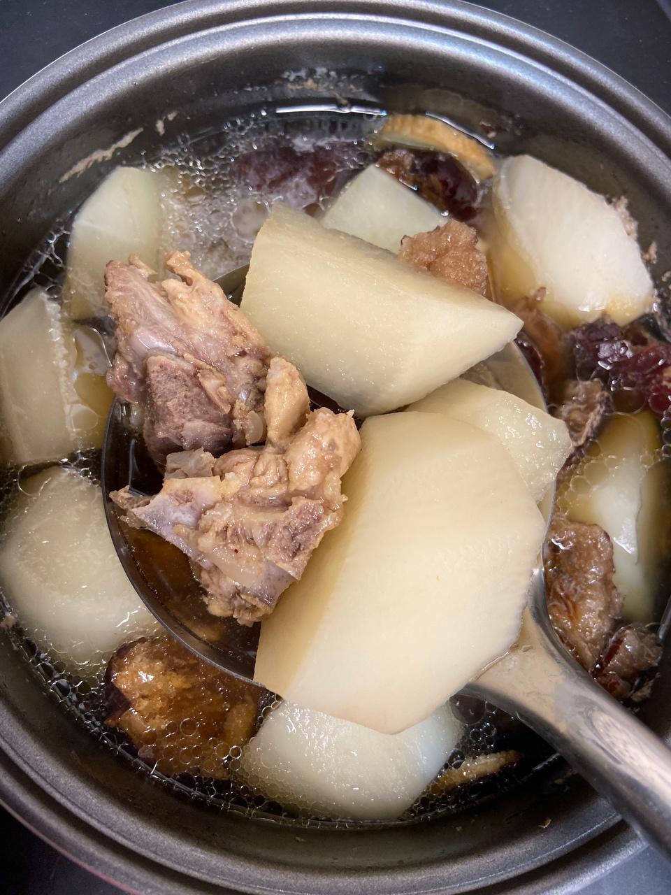 萝卜排骨汤的做法