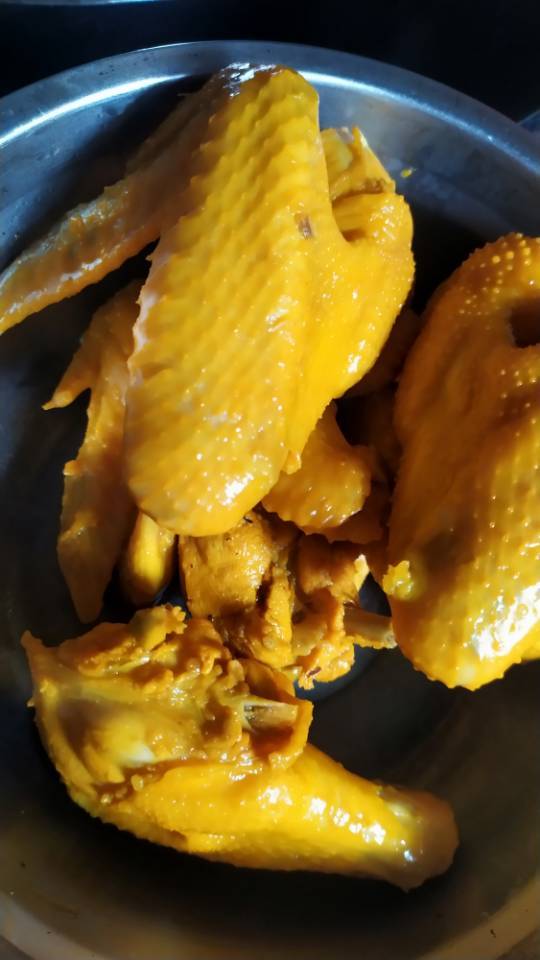 盐焗鸡翅鸡爪
