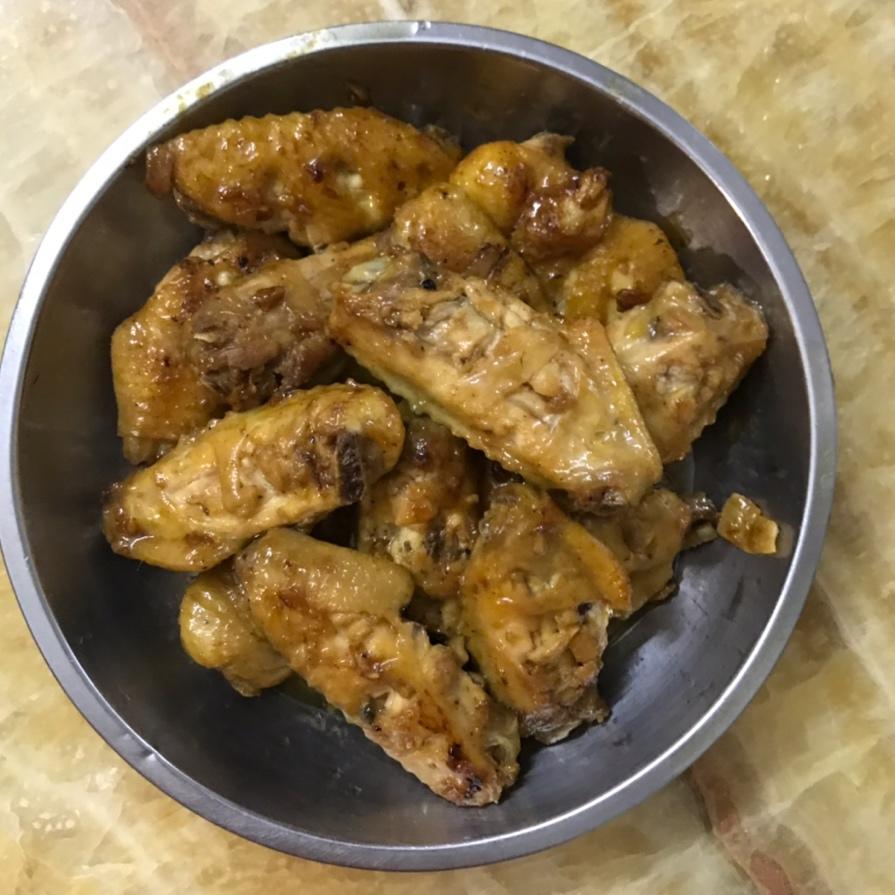 蒜香蚝油鸡翅中