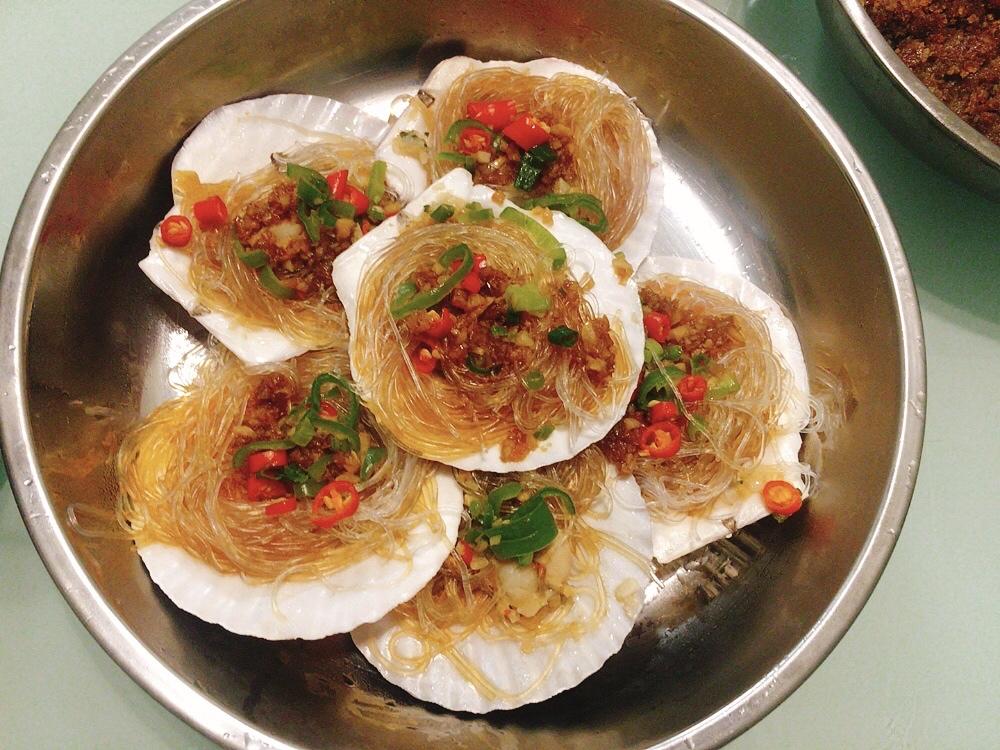零失败的蒜蓉粉丝蒸扇贝