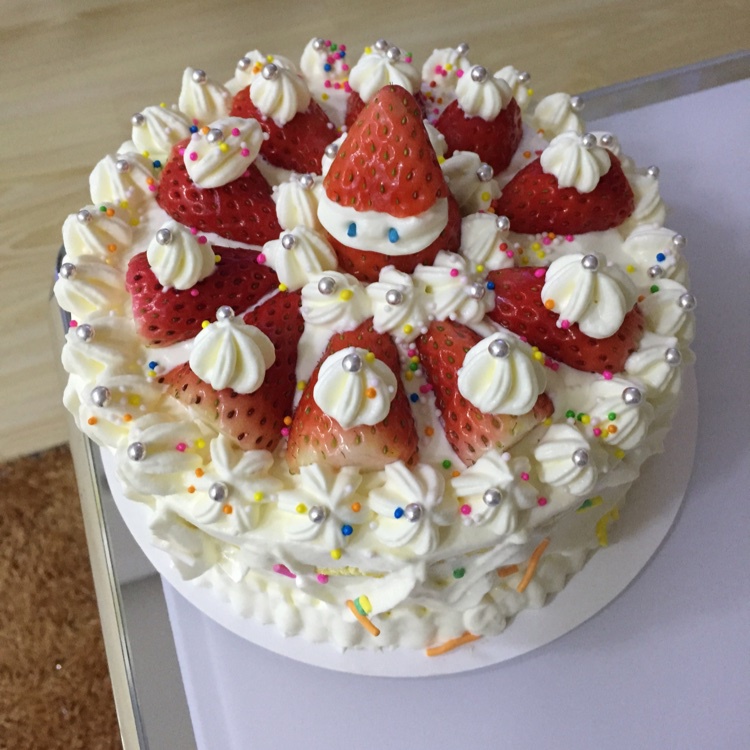 【草莓生日蛋糕图片】冰雪-111_下厨房