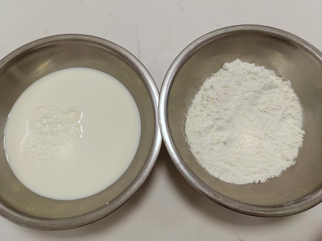 纯奶手撕吐司的做法 步骤1