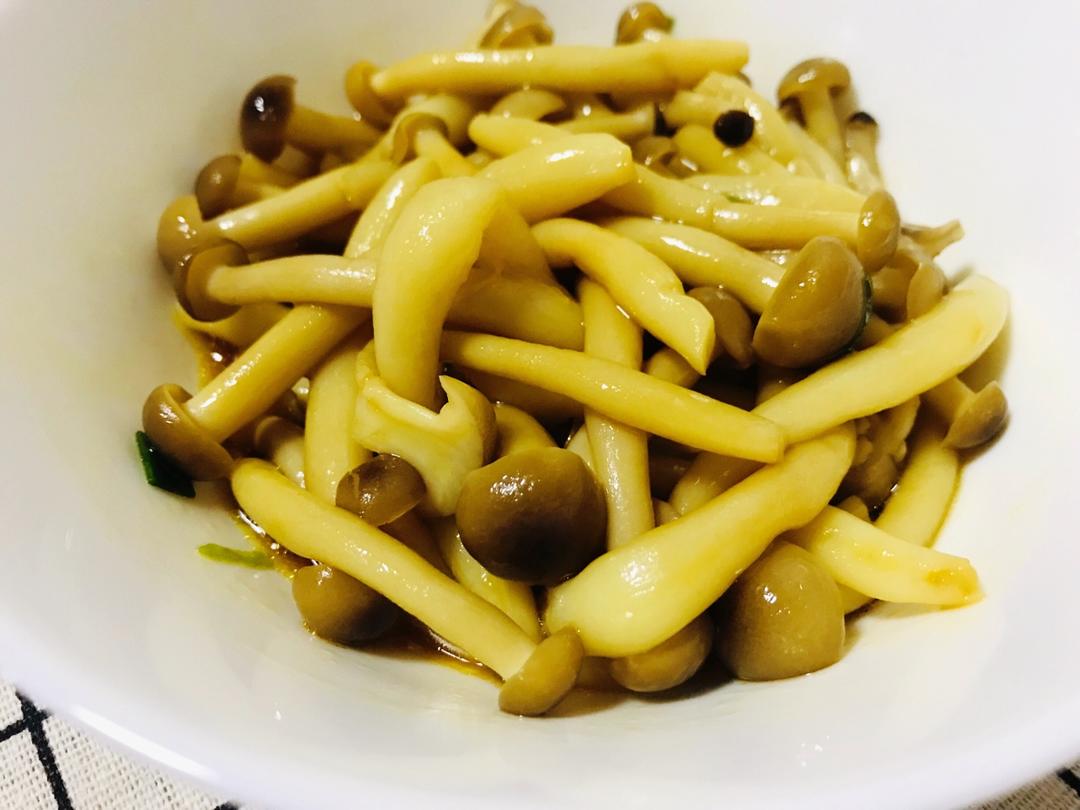 低脂低卡，5分钟双椒拌蘑菇，快手好做小白轻松搞定。