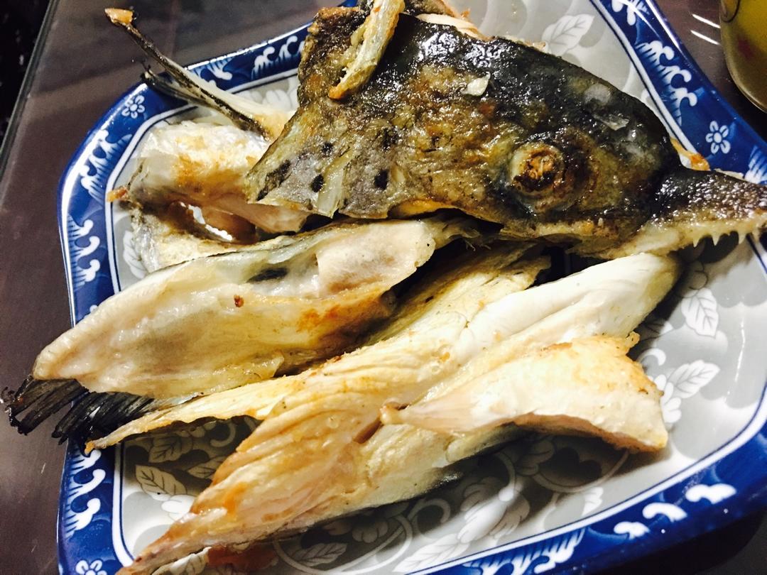 柠汁煎三文鱼头