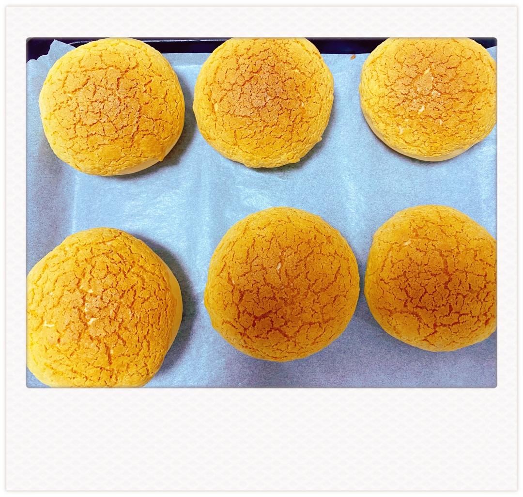 好吃到极致经典脆皮菠萝包