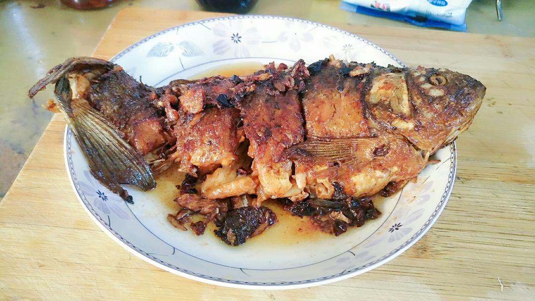红烧鲫鱼