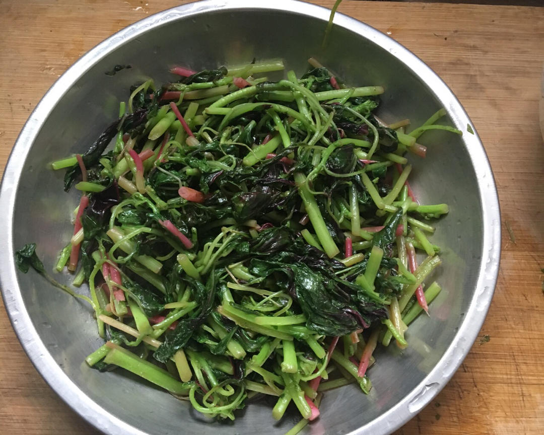 猪油炒红苋菜