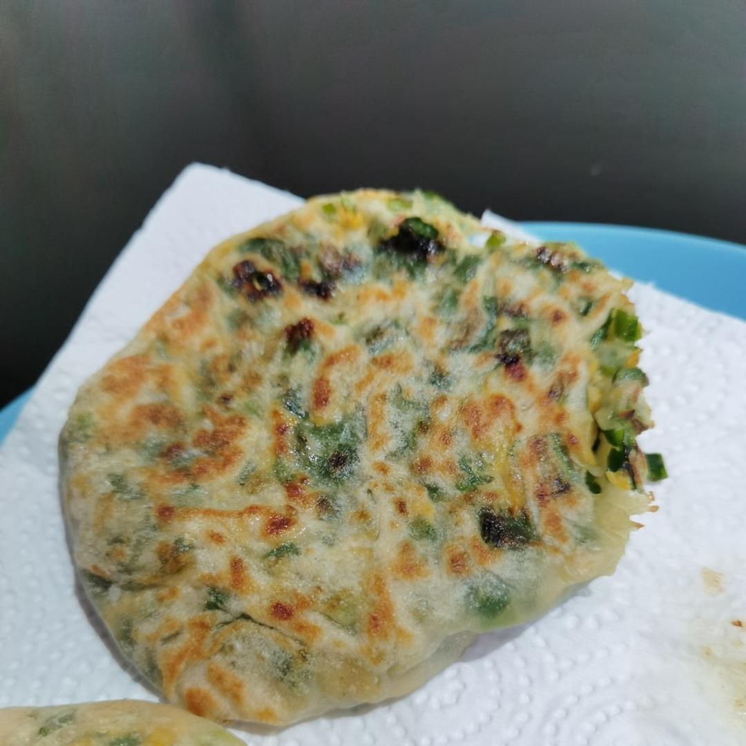 吹弹可破的韭菜盒子