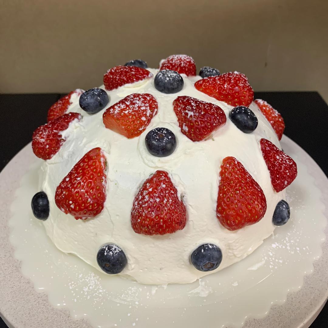 甜点-7寸草莓星球蛋糕（蒸烤箱）的做法