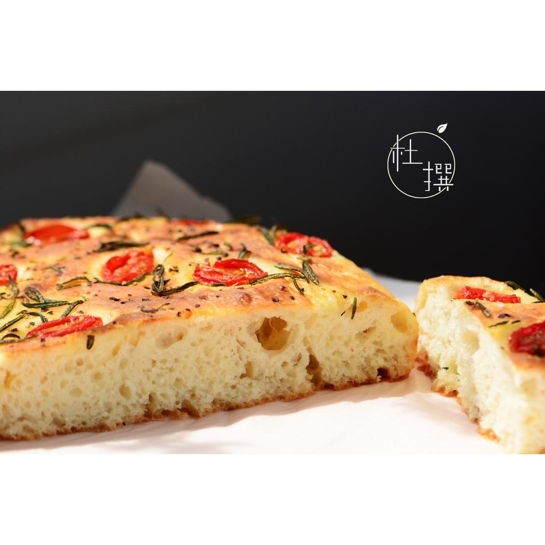 莳萝佛卡夏Dill Focaccia