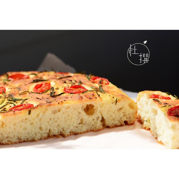 莳萝佛卡夏Dill Focaccia