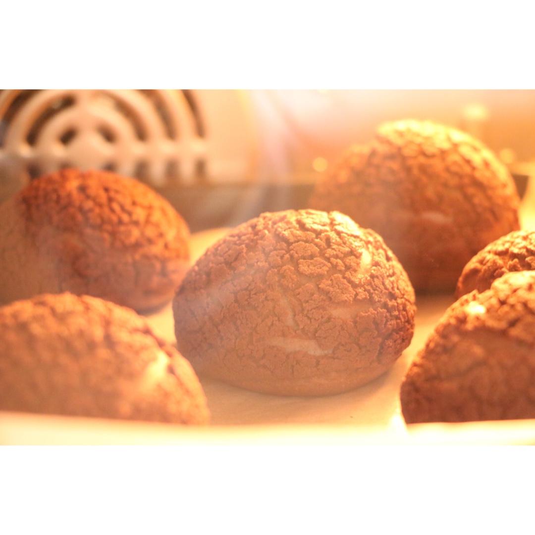 巧克力酥皮泡芙