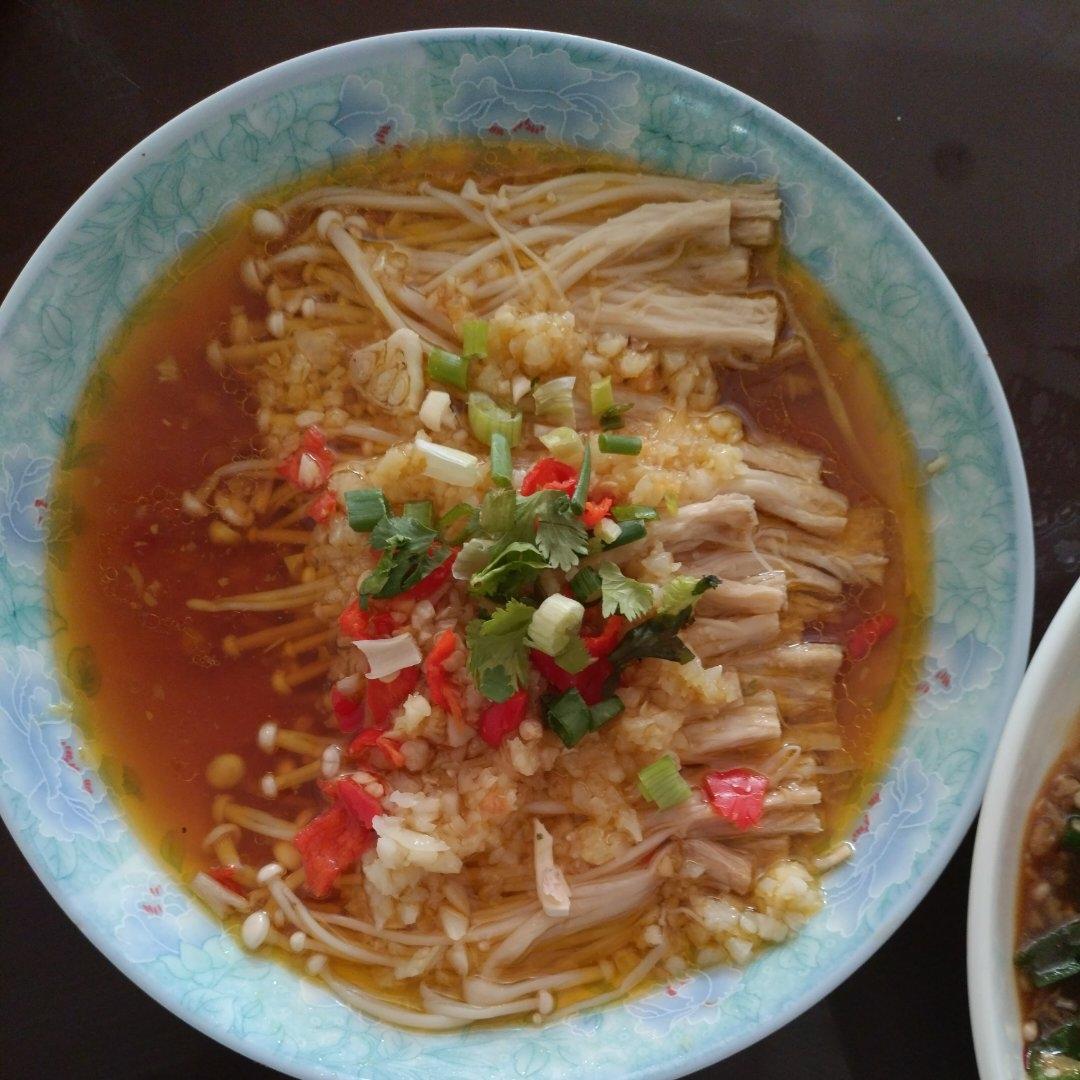 蒜蓉蒸金针菇