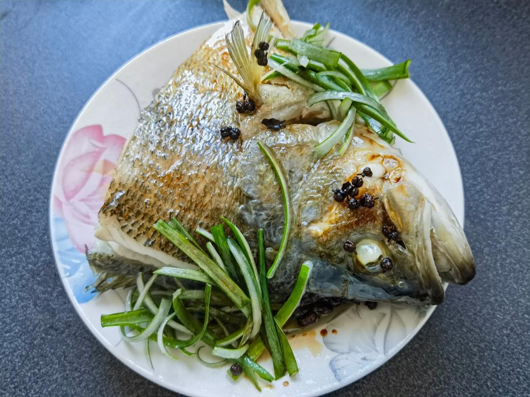 清蒸鲈鱼