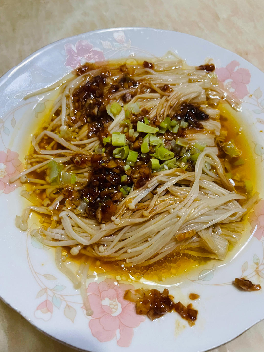 超级下饭的蒜蓉金针菇！好吃到爆