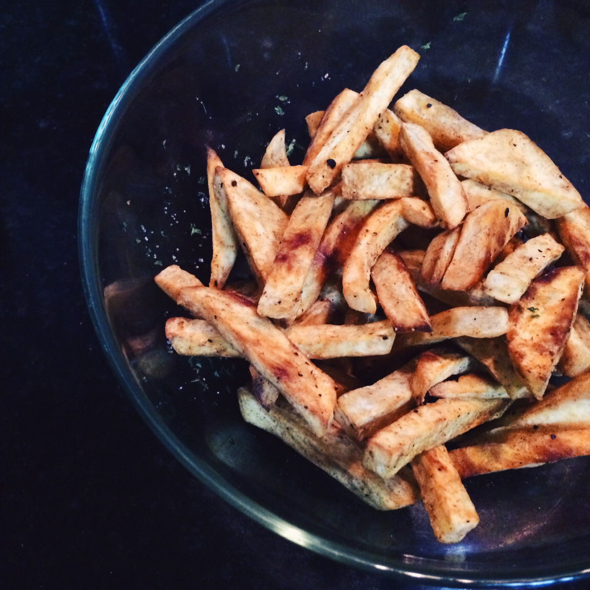 帕马森香烤红薯条<PARMESAN BAKED SWEET POTATO FRIES>