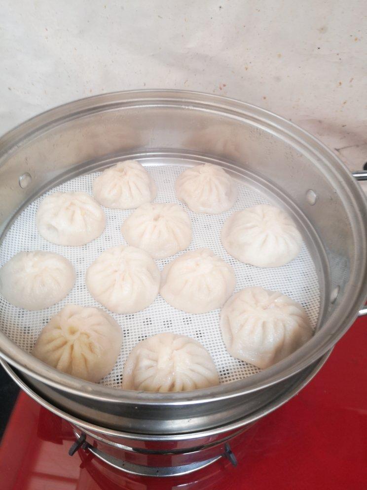 鸡汁灌汤包