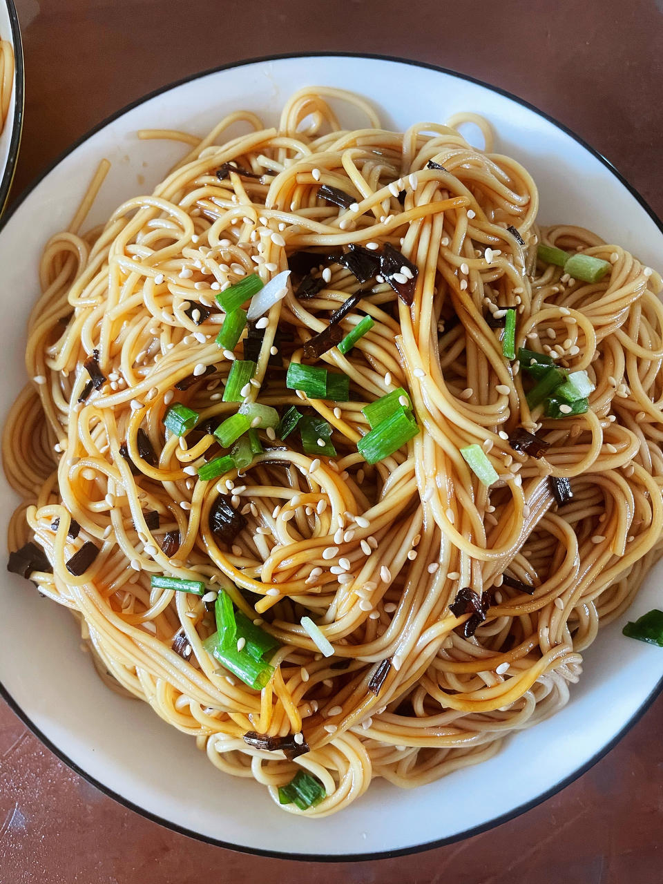 10分钟搞定的一碗葱油拌面