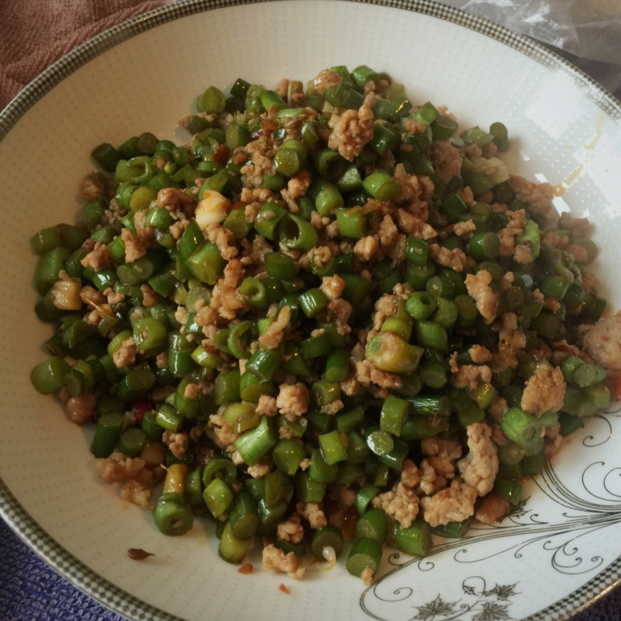 下饭菜～蒜苔肉末