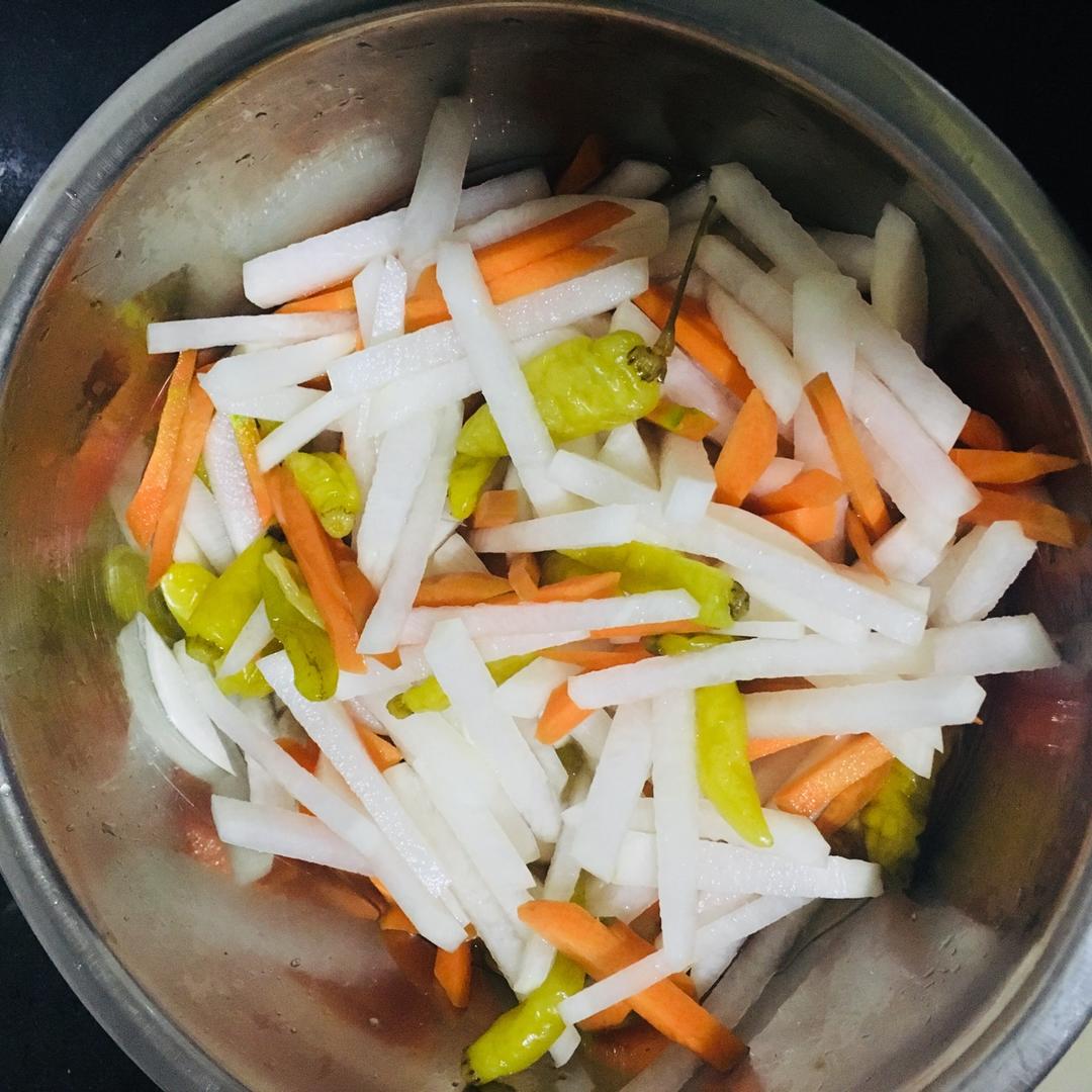 酸辣爽脆泡椒萝卜