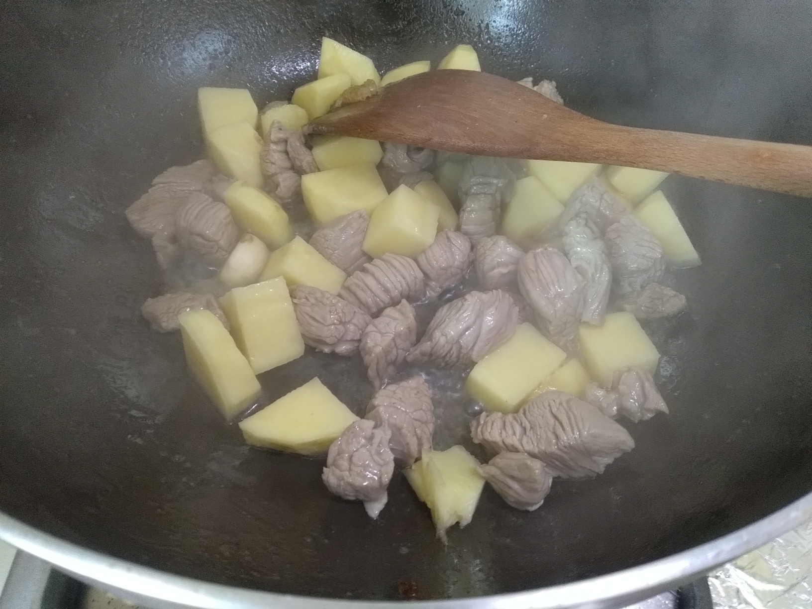 西红柿土豆炖牛肉的做法 步骤5