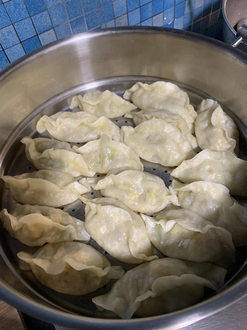 半烫面饺子皮（锅贴、蒸饺、烧卖、剩了还可以烙饼）