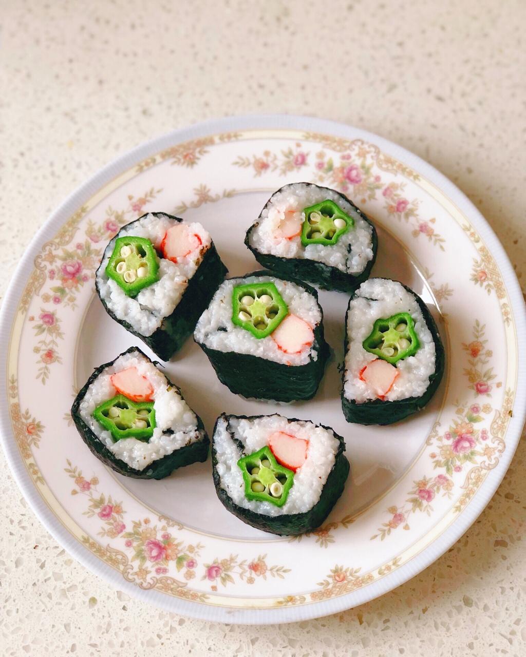 赞                  紫菜包饭              稻花香大米,寿司卷,黄瓜