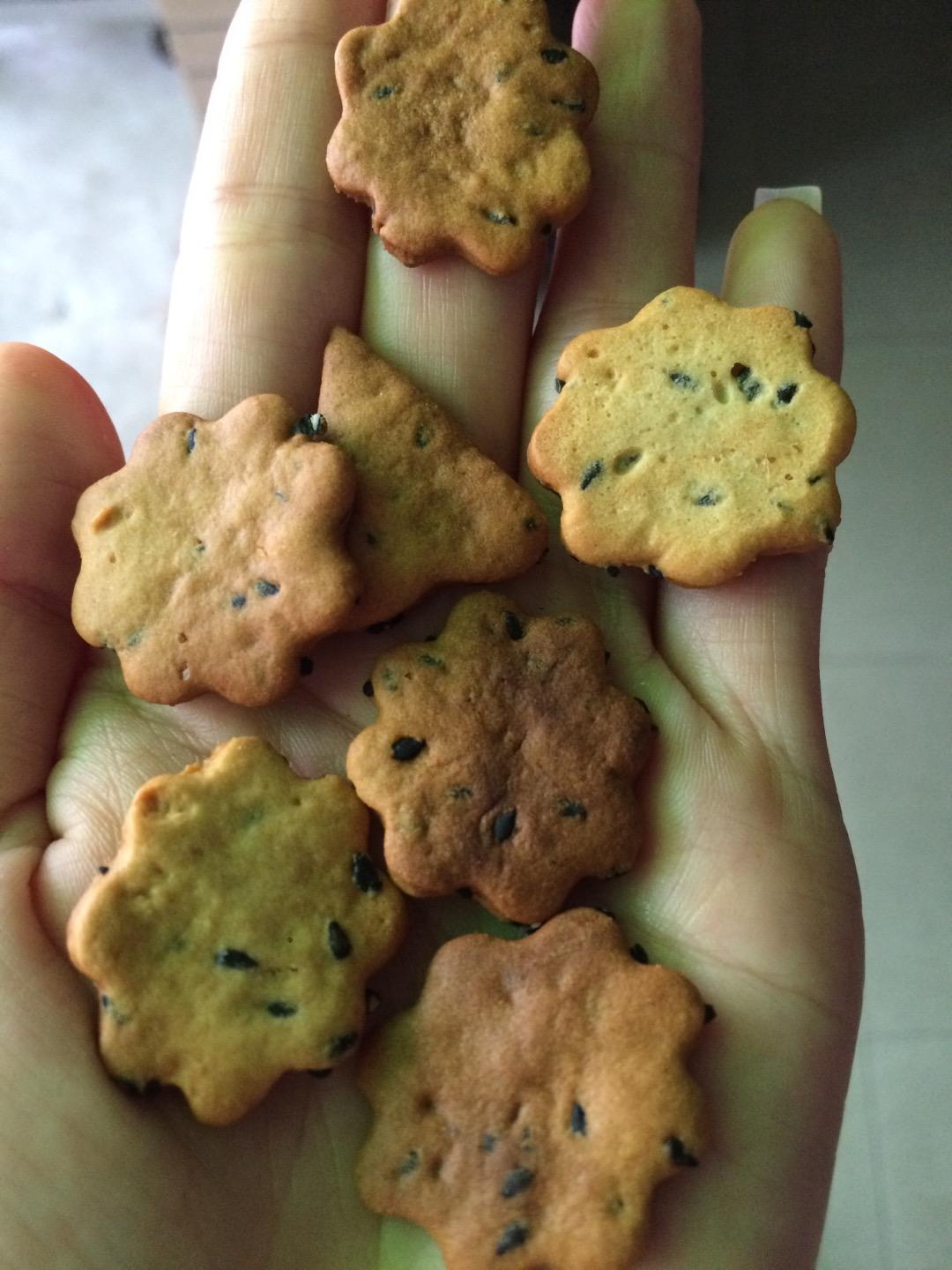 宝宝香酥饼干棒（虾味，奶香，葱香三口味）