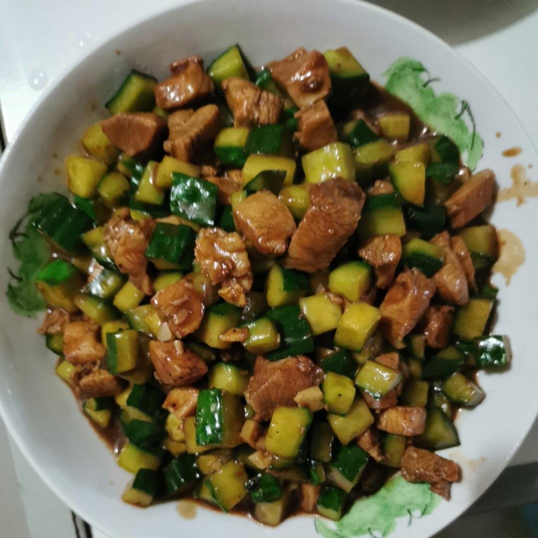 黄瓜鸡丁