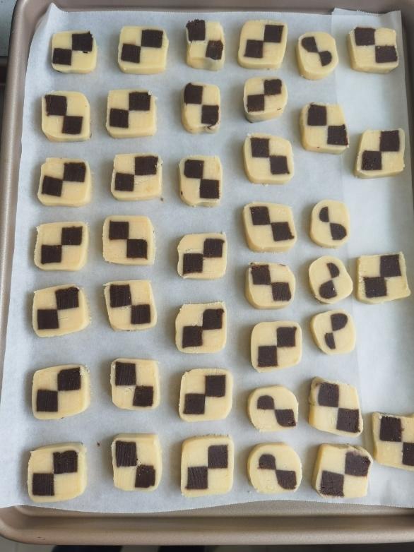 双色小棋格饼干