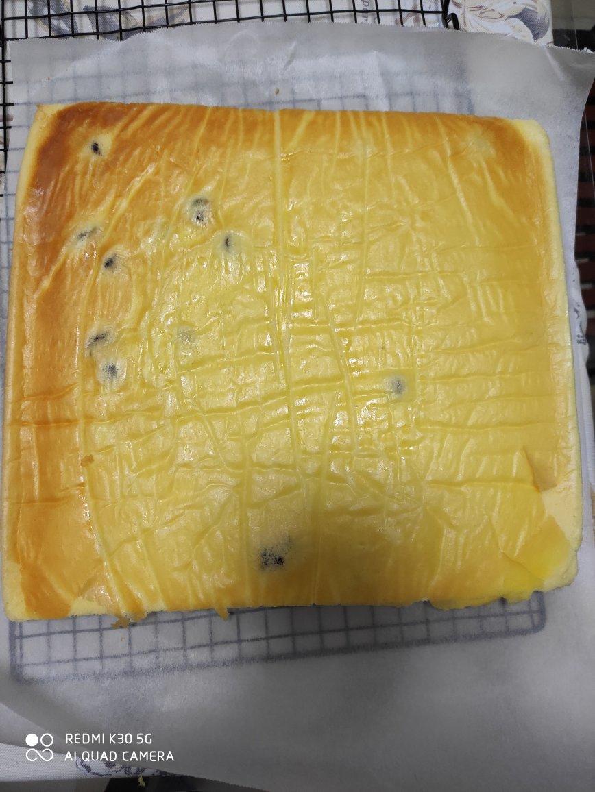 蛋糕卷这样做‼️不掉皮不开裂（小视频食谱）