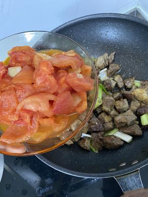 番茄腐竹牛腩煲的做法 步骤10