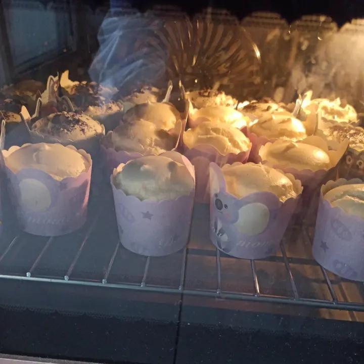 不塌不裂的纸杯戚风蛋糕