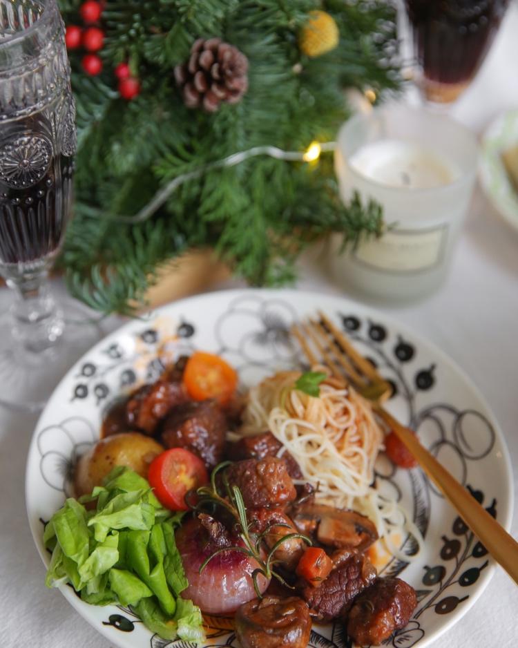 红酒香草焖牛肉【北鼎食谱】