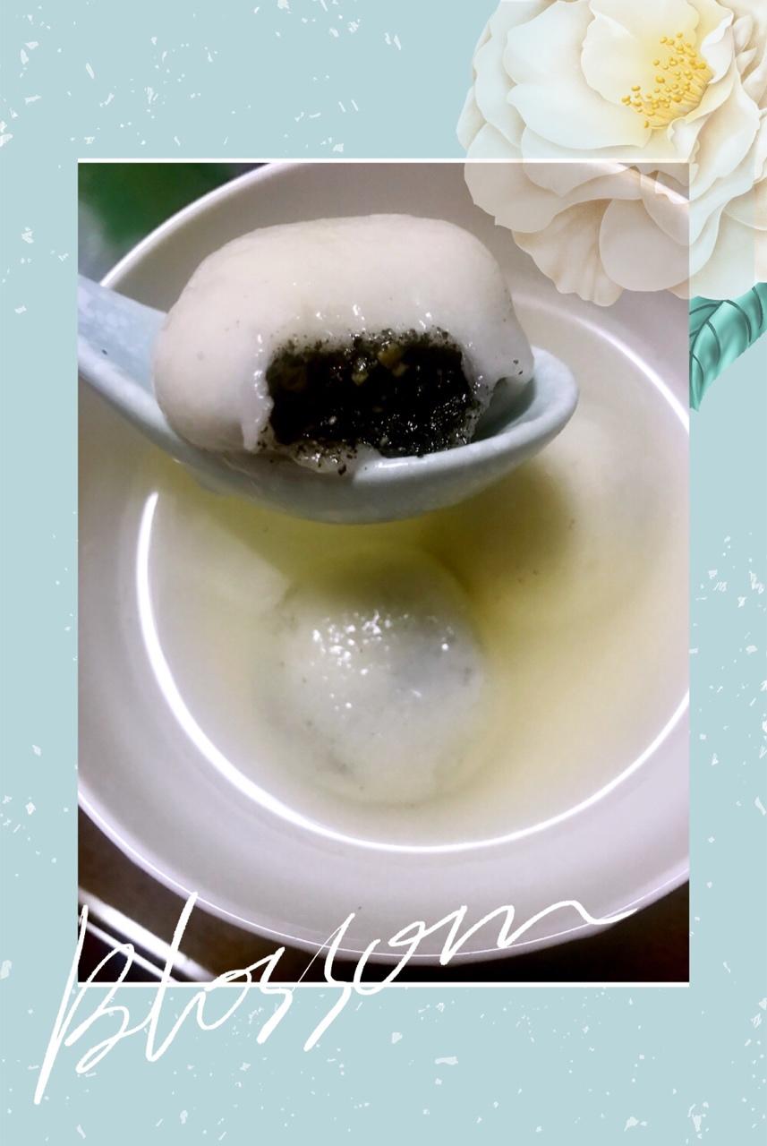 花生黑芝麻汤圆