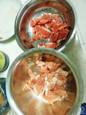 火锅涮肉😋秘制麻辣牛肉@猪肉的做法 步骤1