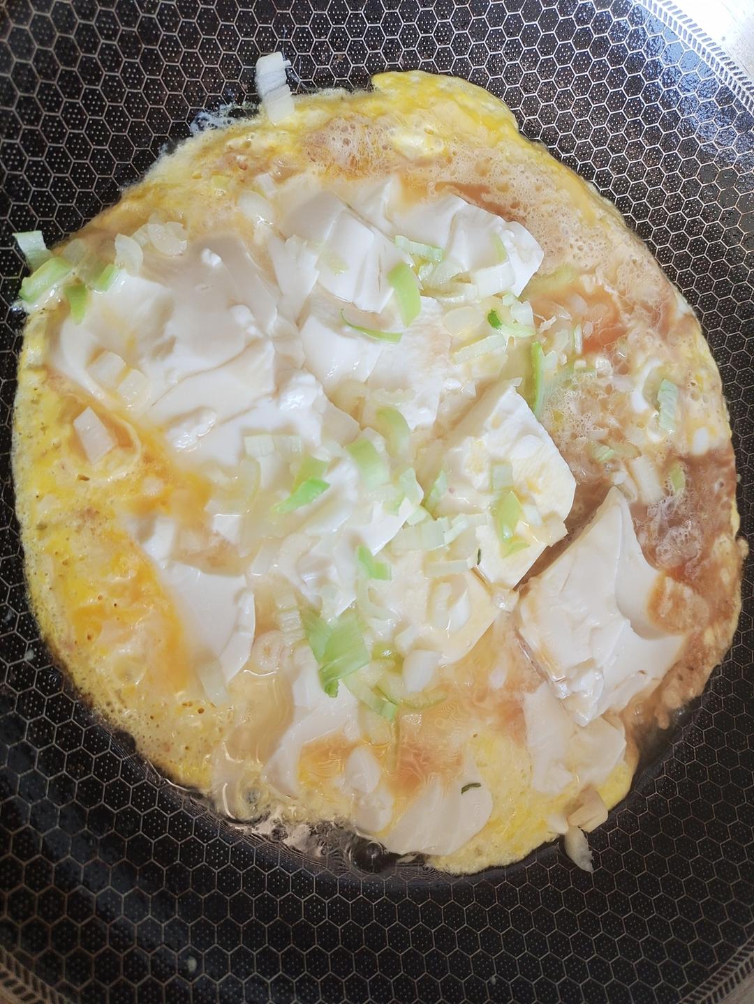 鸡蛋抱内脂豆腐