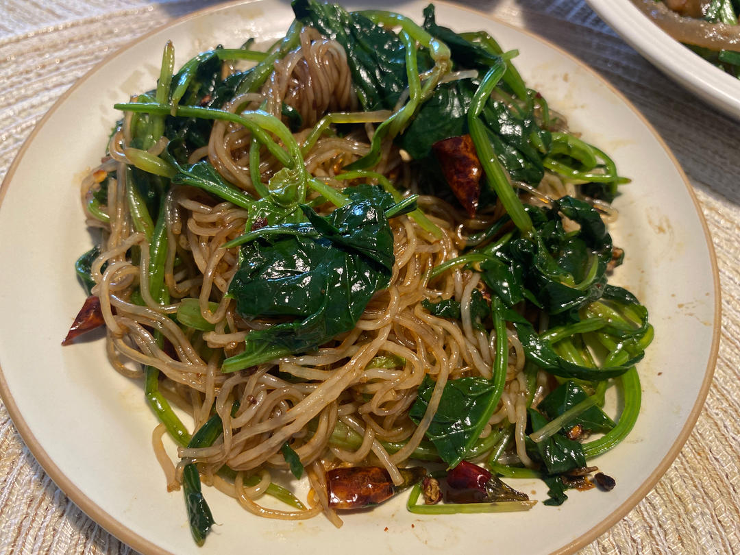 万能凉拌菜料汁（凉拌菠菜粉丝）