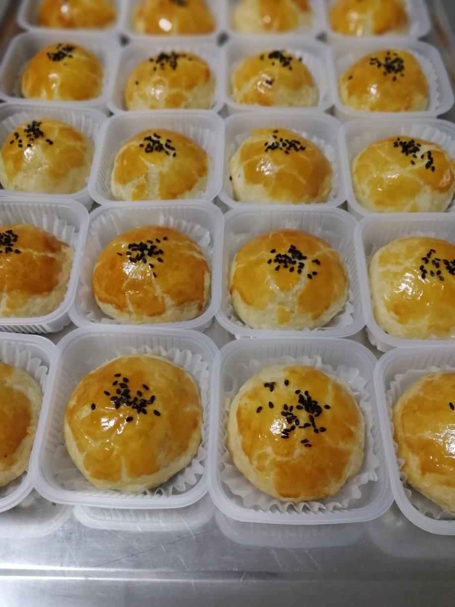 超简单 免揉 酥掉渣的蛋黄酥(超详细附全程视频)不破酥『万能酥皮』