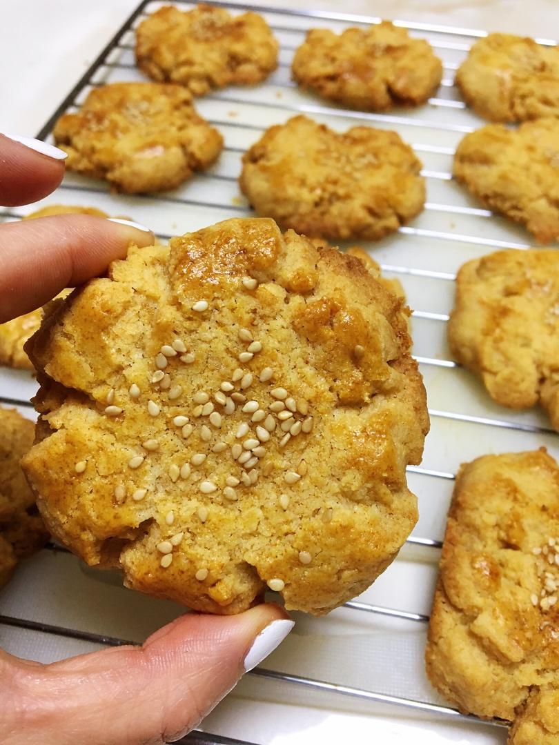 轻轻一按就碎掉的原味桃酥（不输猪油版）