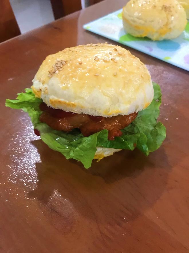 奥尔良鸡腿堡🍔的做法