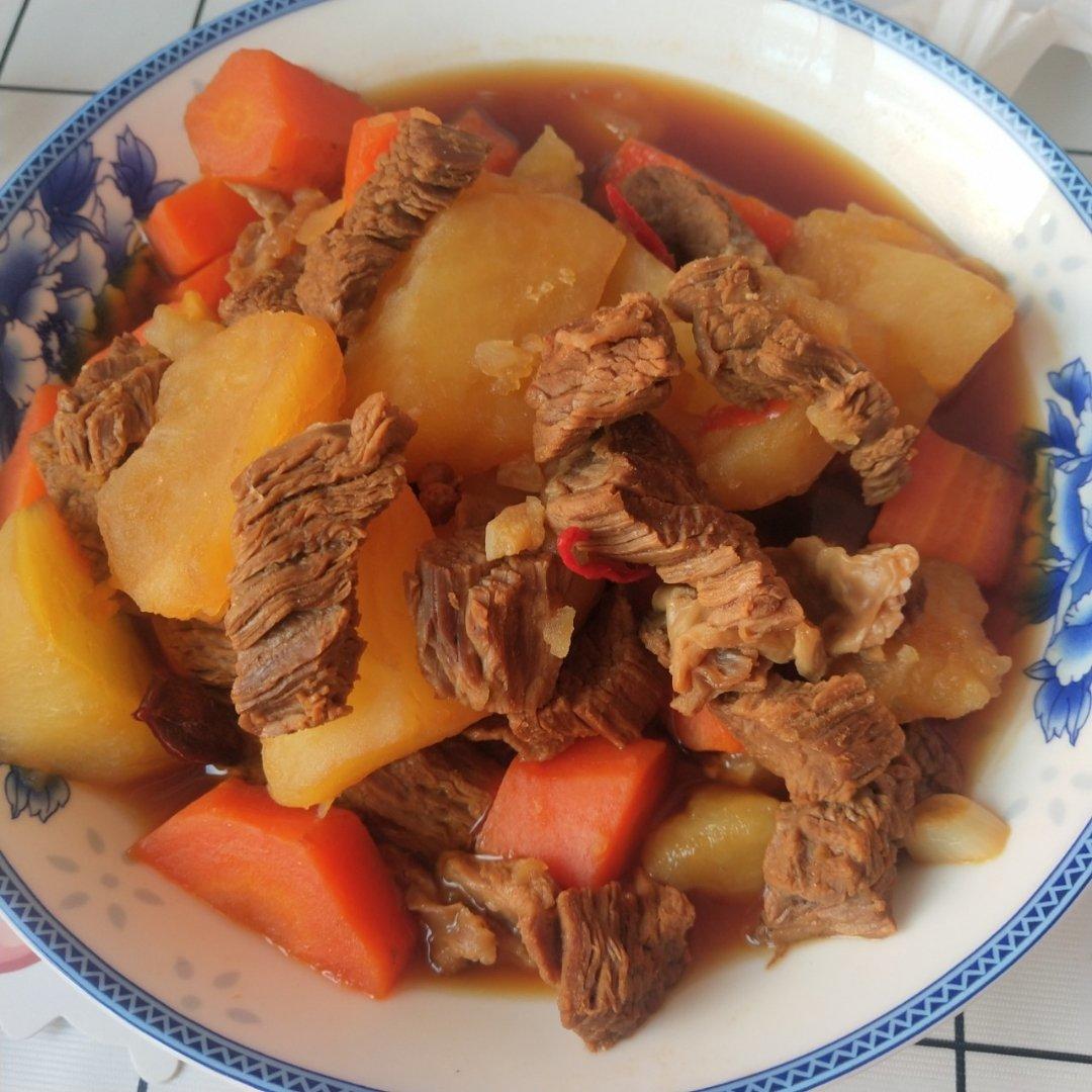 土豆烧牛肉